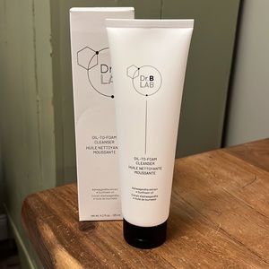 Nib • Dr. Brandt Lab Oil-to Foam Cleanser